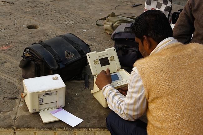 Varasani-Promenade sur le Gange-092